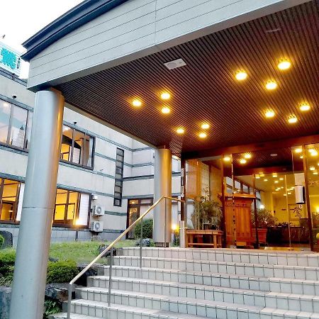 Hotel Uguisu Shizukuishi Buitenkant foto