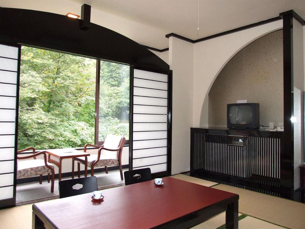 Hotel Uguisu Shizukuishi Buitenkant foto