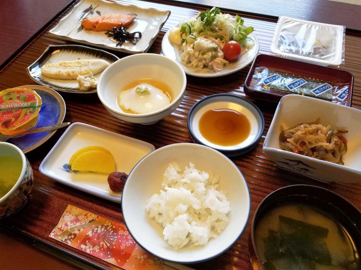 Hotel Uguisu Shizukuishi Buitenkant foto