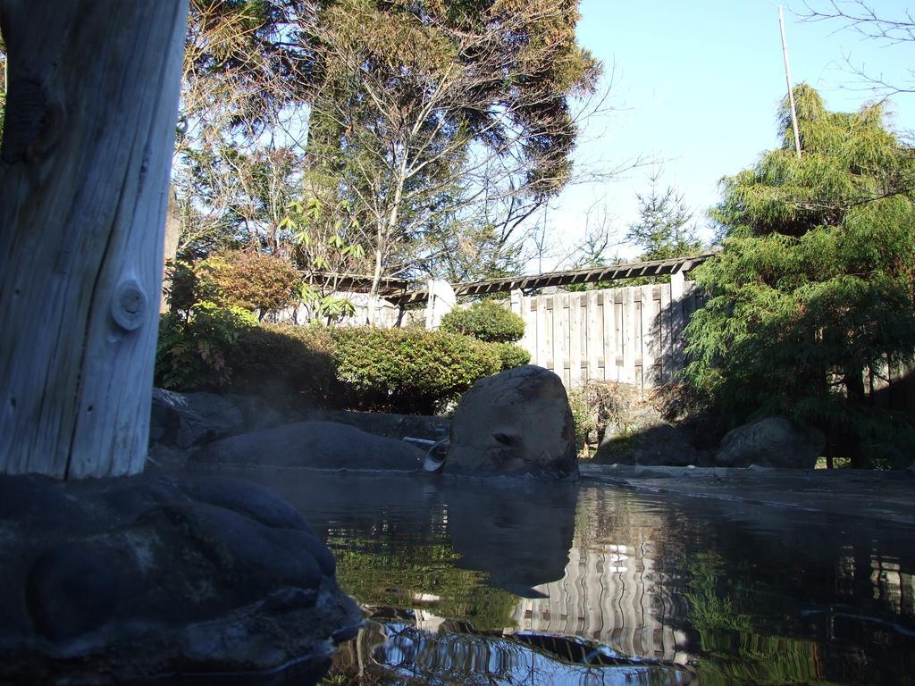 Hotel Uguisu Shizukuishi Buitenkant foto